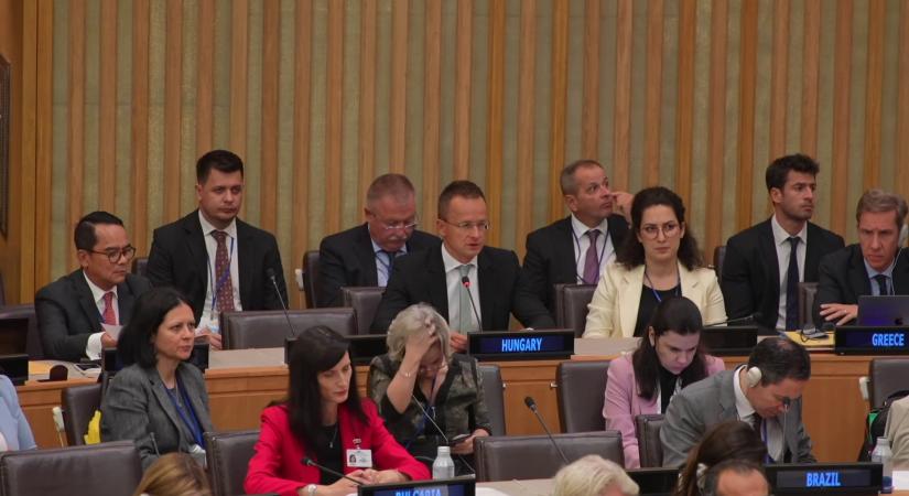 Szijjártó: Mindent meg kell tenni az Ábrahám-megállapodások kiterjesztése érdekében
