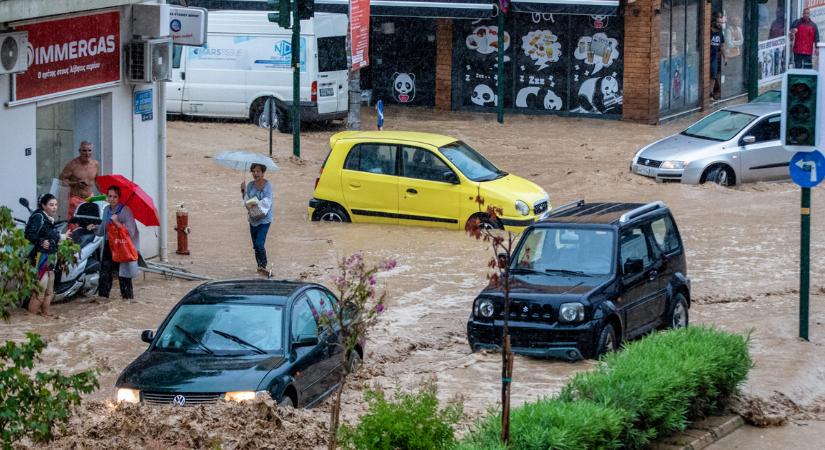 A nászútjukat töltötték, meghaltak a görög árvízben