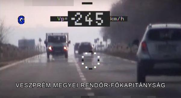 Azonnal és hónapokra elvenné a jogosítványt a gyorshajtóktól a magyarok többsége