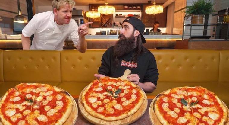 Ez a youtuber pizzaevési rekordot állított fel Gordon Ramsay éttermében