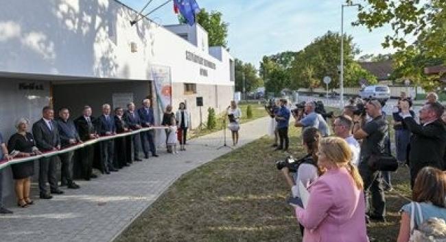 Átadták a 120 férőhelyes református óvodát Berettyóújfaluban