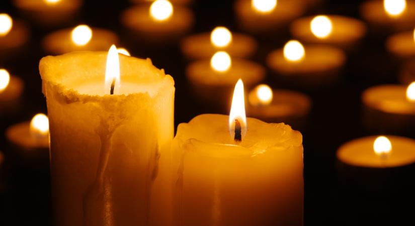 Tragikus hirtelenséggel,43 éves korában elhunyt az Emmy-díjas színész