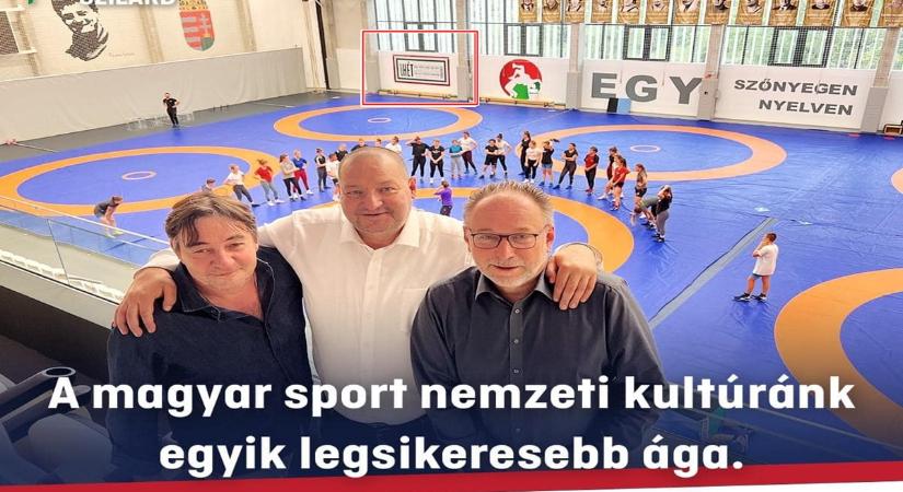 Németh Szilárd birkózó akadémiájában landoltak a csepeli iskolából leszedett Orbán “bölcsességek”
