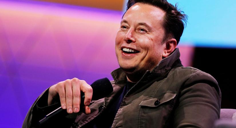 Elon Musk fizetőssé tenné a korábbi Twittert, az X-et és meg is indokolta