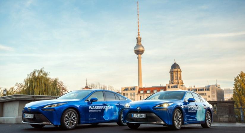 Egymillió utaskilométer – beváltak a környezetkímélő berlini hidrogéntaxik