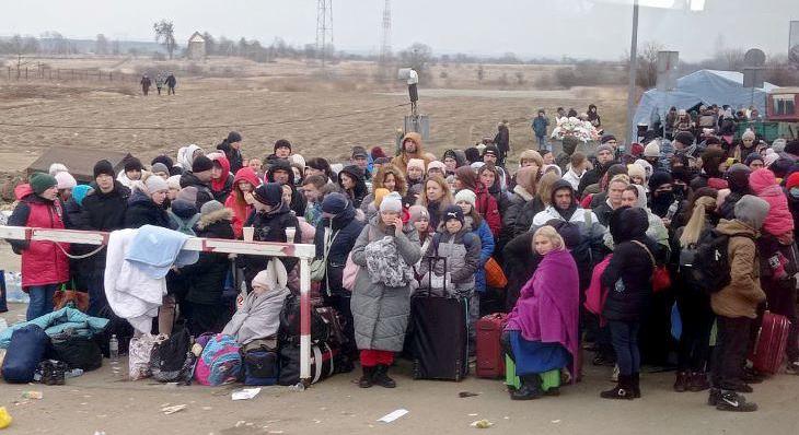 Az Európai Bizottság az átmeneti védelmi jogállás meghosszabbítását javasolja az ukrán menkültek számára