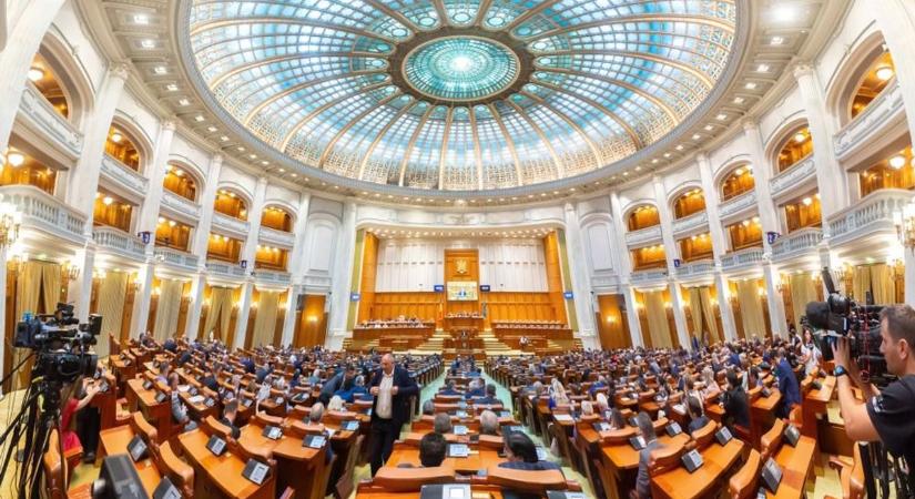 Románia a multikat, bankokat, kisvállalkozókat egyaránt megsarcolja – ha bele nem buknak