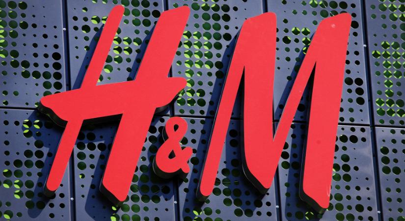 Vasszigor jön a H&M-nél, fizetni kell azért, ami eddig ingyenes volt