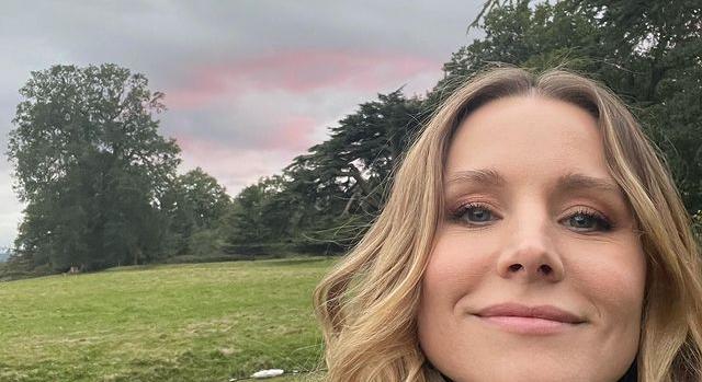 Kristen Bell megfenyegette Russell Brandet a Lepattintva forgatásán, hogy hozzá ne merjen érni