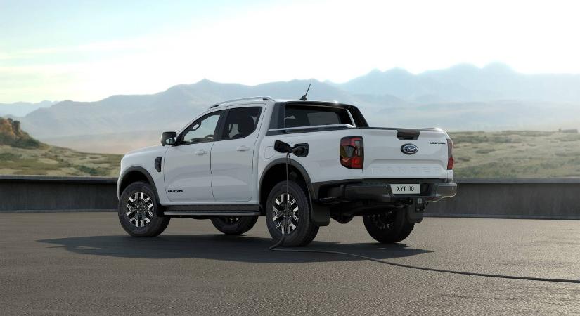 A Ford Ranger Plug-in Hybrid 45 kilométert ígér elektromosan