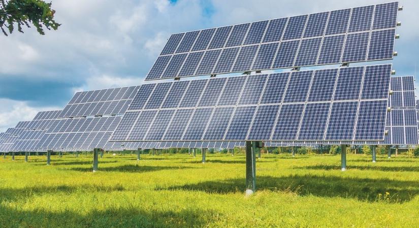 Összeültek az Energiaügyi Minisztérium és a napelemes szervezetek képviselői
