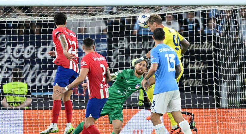 Utolsó pillanatos kapusgóllal egyenlített a Lazio a BL-ben