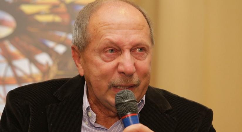 "Nem érzek javulást" - mindent megpróbál, gyógyíthatatlan betegséggel küzd Fazekas László