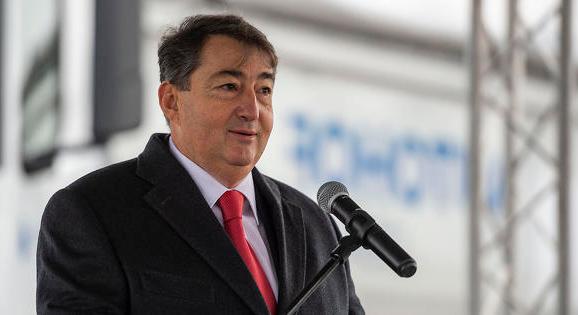 Szokatlan módszerrel jutnak egymilliárd forinthoz Mészáros Lőrincék