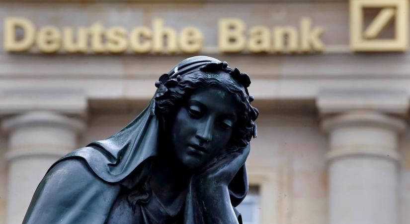 Akár 30 évet is kaphat a garantált kripto hozamot ígérő bankár