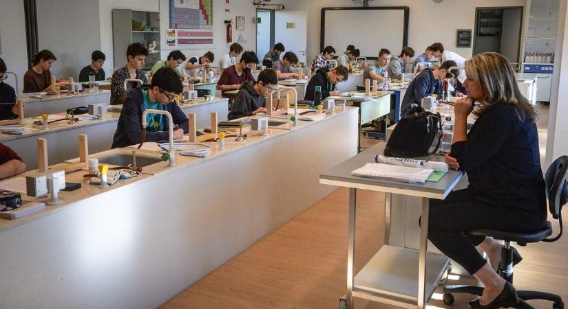 A nyolcadikosoknak a felvételihez is segítség a gyöngyösi Berze gimnázium programja