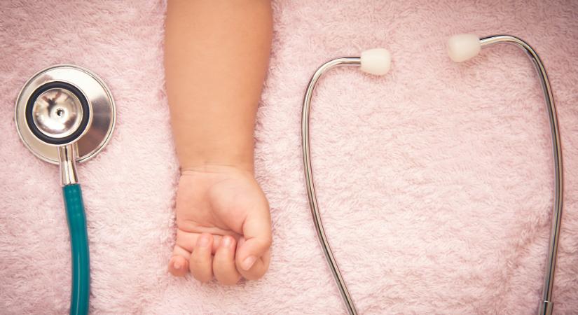 Elképesztő: a Deutsche Welle magyar felületén reklámozza a női sterilizációt - videó