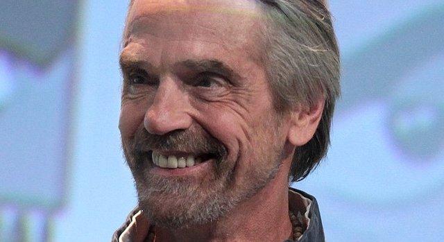 75 éves a minden díjat bezsebelő Jeremy Irons