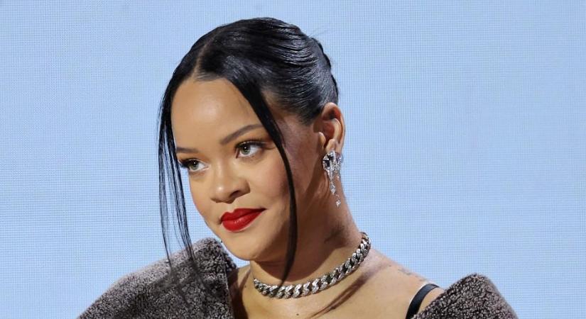 Rihanna és AAP Rocky először mutatták meg a kisbabájuk arcát - kép