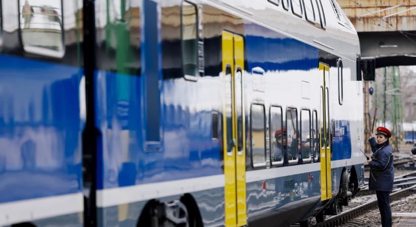 A MÁV is késik az M1-esen kialakult dugó miatt