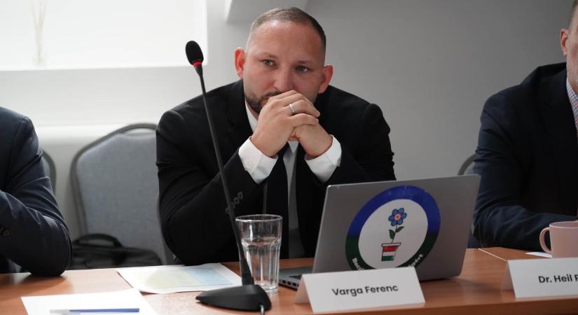 Vendégmunkások helyett magyar munkásokat képezzen a kormány
