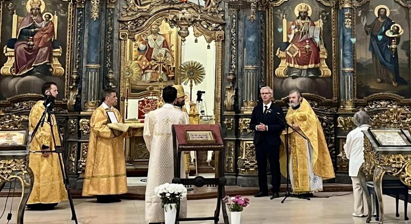 Kirill pátriárka Orbán és Semjén után egy államtitkárt is kitüntetett – tippeljen, melyiket!