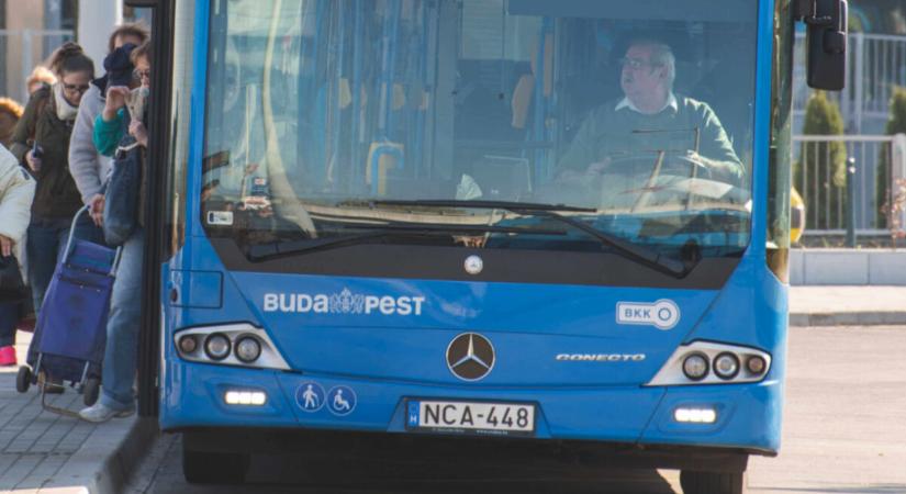 Buszon indult be a szülés Budapesten, a sofőr segített világra hozni a babát