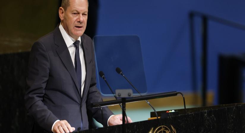 Olaf Scholz óva intett a látszatbékétől