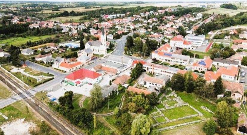 Zalalövő – miután megszabadult az átmenő forgalomtól – élhető, vendégfogadó kisvárossá vált