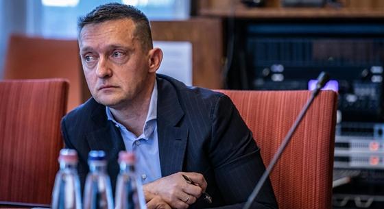 Évek óta úgy alakulnak a szabályok, hogy pont kapóra jön Rogán Antal feltaláló-társai cégének