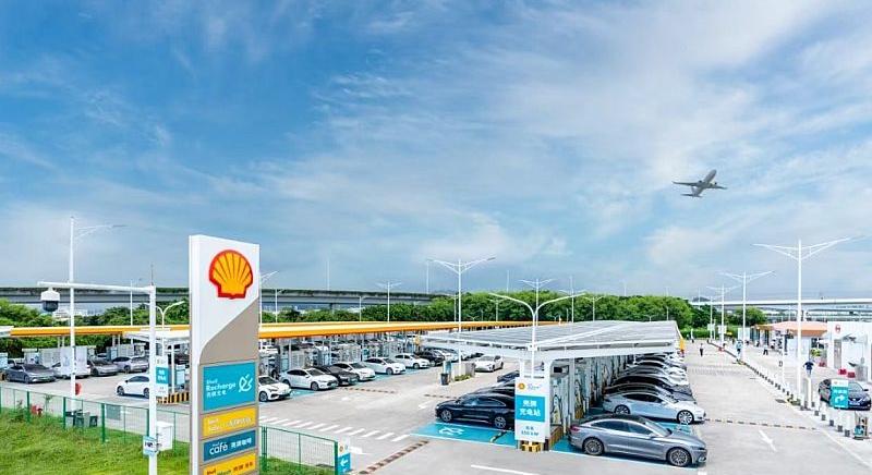 Gigászi töltőállomást nyitott a Shell