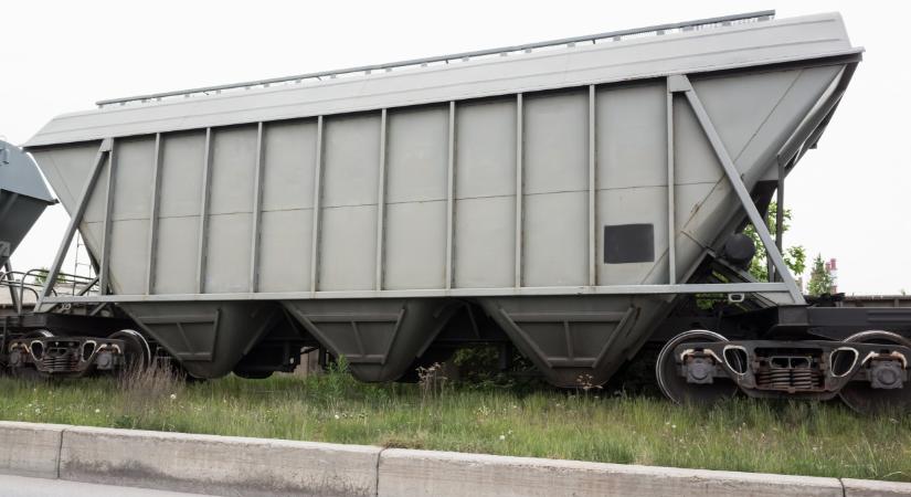 Lengyelország nem ad több fegyvert Ukrajnának a gabonaügy miatt