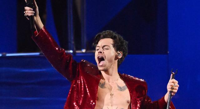 Harry Styles három parfümöt is piacra dob még idén ősszel