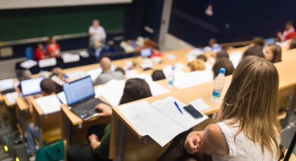 Erasmus-ügy: kiakadtak a magyar diákok, az EP segítségét kérik