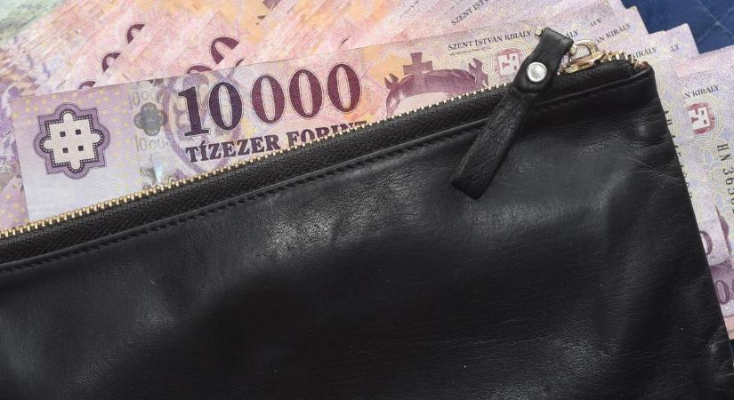 Jó hír a nyugdíjasoknak, megvannak a számok, ennyi nyugdíjkorrekció jön novemberben
