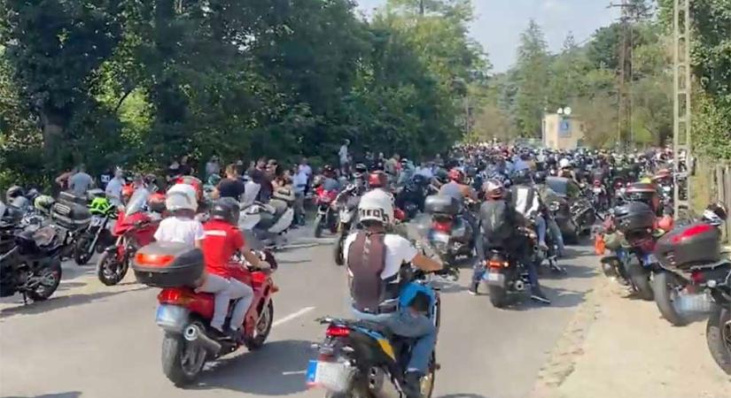 Újra megnyílik a motorosok előtt a visegrádi Panoráma út