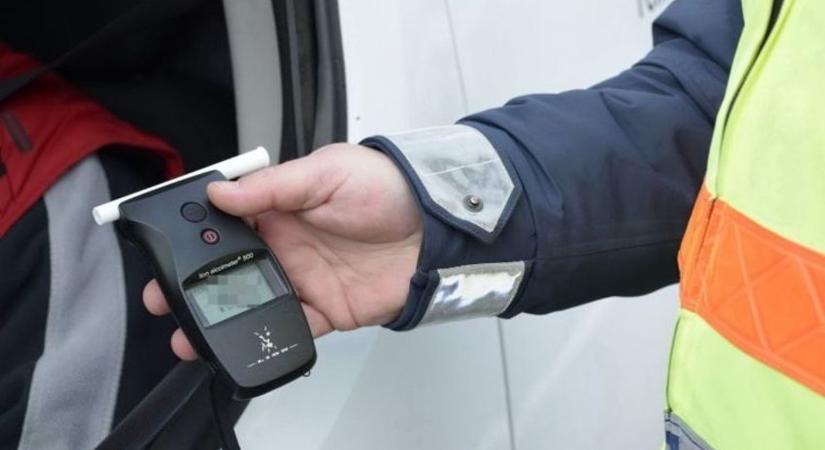 Négyen sérültek meg a jászkunsági közlekedési balesetekben