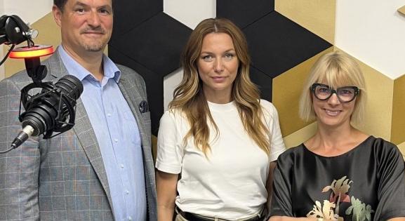 Tomán Szabinával és Mihálovits Andrással Erős KKV címmel indít új műsort a Trend FM és a radiocafé