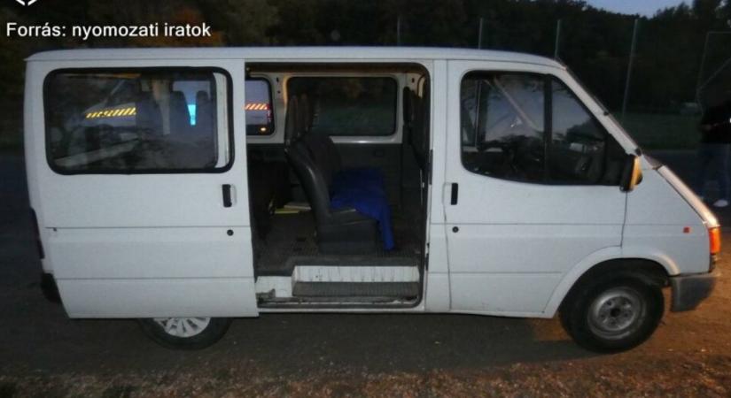 Epilepsziás rohamot kapott a kisbuszban, rosszul lett és meghalt, mert a sofőr volt hajlandó megállni
