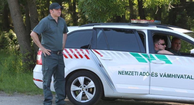 Már pénzmosás miatt is nyomoznak Karácsonyék ellen