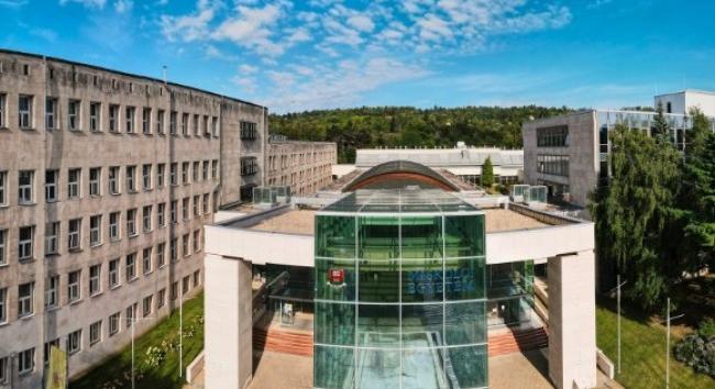 Miskolci cég kapott 118 milliós munkát az egyetemtől