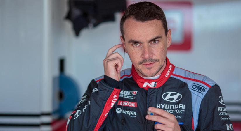 Michelisz Norbert elindul a rali Eb zempléni futamán
