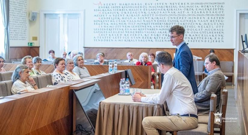 Fórum a fehérvári nyugdíjas szervezeteket érintő aktuális kérdésekről