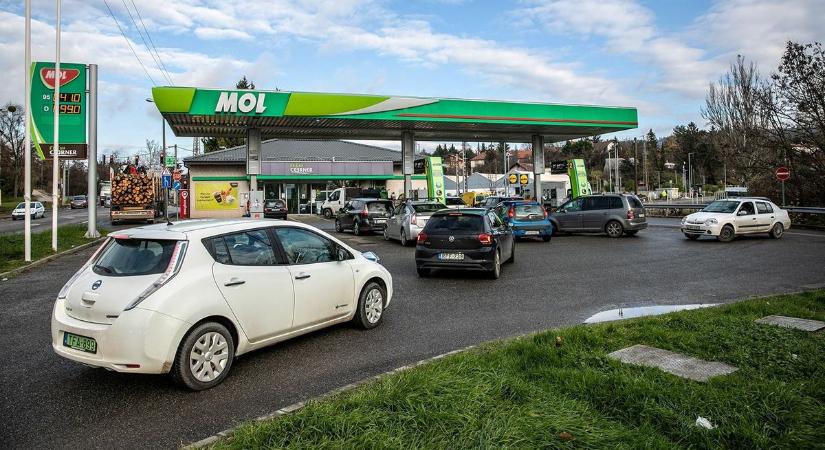 Háromezer forint fölé araszolhat a Mol árfolyama