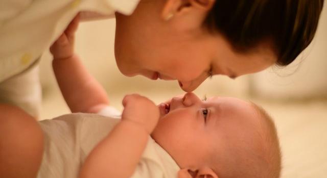 Meg akarta mutatni, milyen hülyék a gyereknevekre vonatkozó törvények, ezért elnevezte saját kisfiát Király A Metamfetaminnak