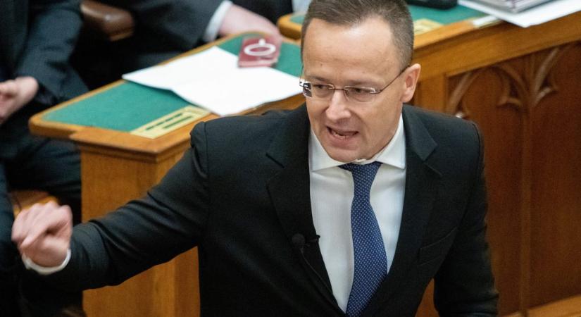 Szijjártó Péter: egymás kioktatása és leckéztetése helyett kölcsönös tisztelet kell a nemzetközi politikának