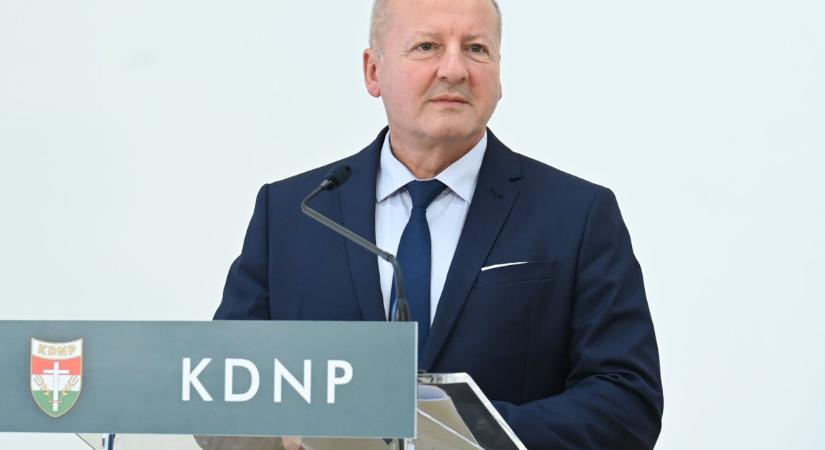 Simicskó István: A KDNP a csok kiterjesztését várja a kormánytól