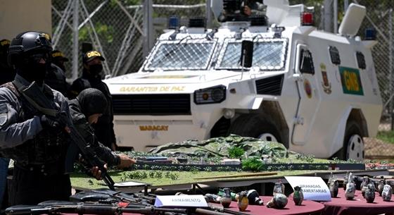 Visszafoglaltak a venezuelai hatóságok egy bűnözőbanda által működtetett börtönt, még medence és állatkert is volt benne