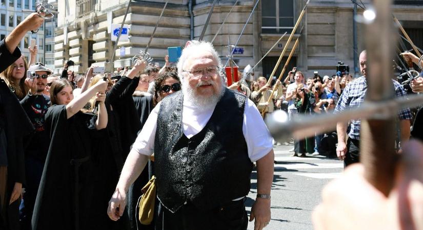 A Trónok Harca a ChatGPT ellen: az író, George RR Martin beperelte a fejlesztőket