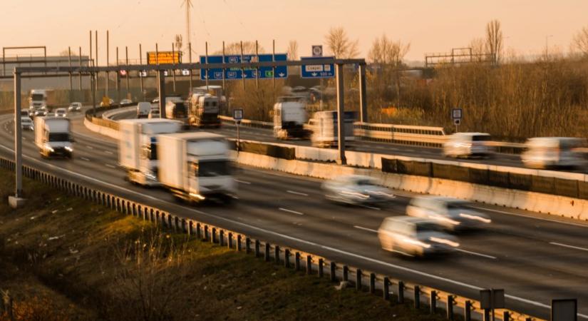 Szinte csak a sztrádákra jutott abból a 2000 milliárdból, amit útépítésre költött a kormány